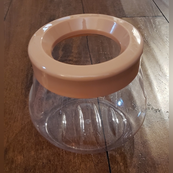 Makeup Brush Cleaner - Picture 4 of 10